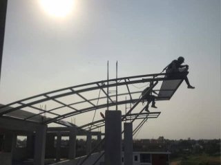 ALUACERO-Parasol fijo en edificio de oficinas - Abidjan (Costa de Marfil)